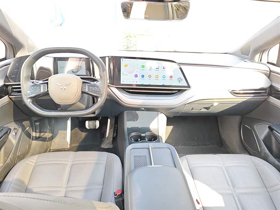 HongQi EH7 2024 #11 HongQi EH7 2024 car image #11