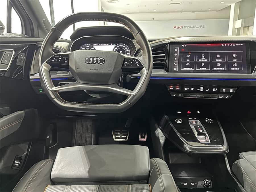 Audi Q4 e-tron 2024 изображение автомобиля #11