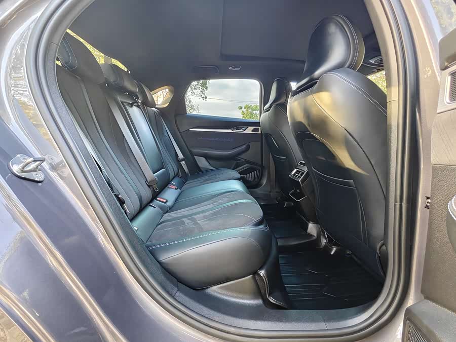 GEELY Preface 2024 car image #11
