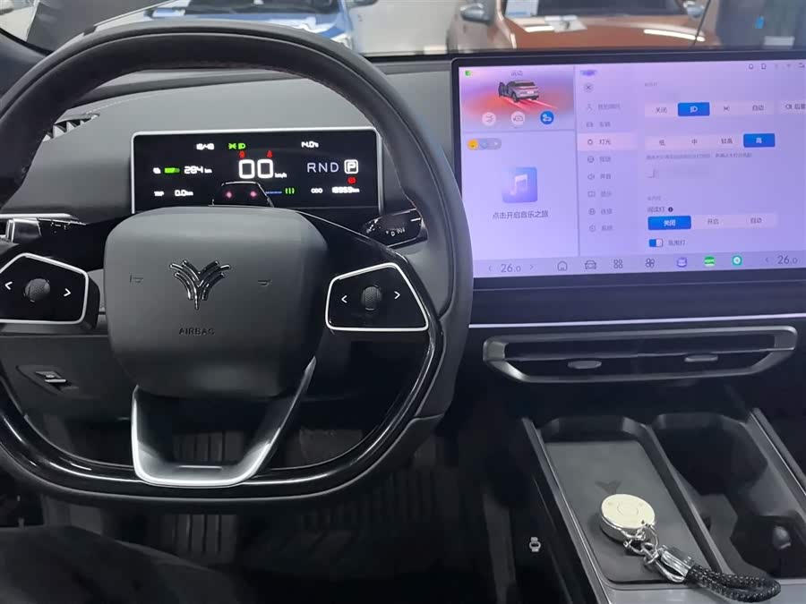 哪吒汽车 哪吒X 2023 汽车图片 #11