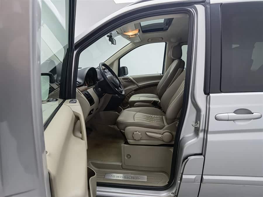 奔驰 唯雅诺 2013 汽车图片 #11