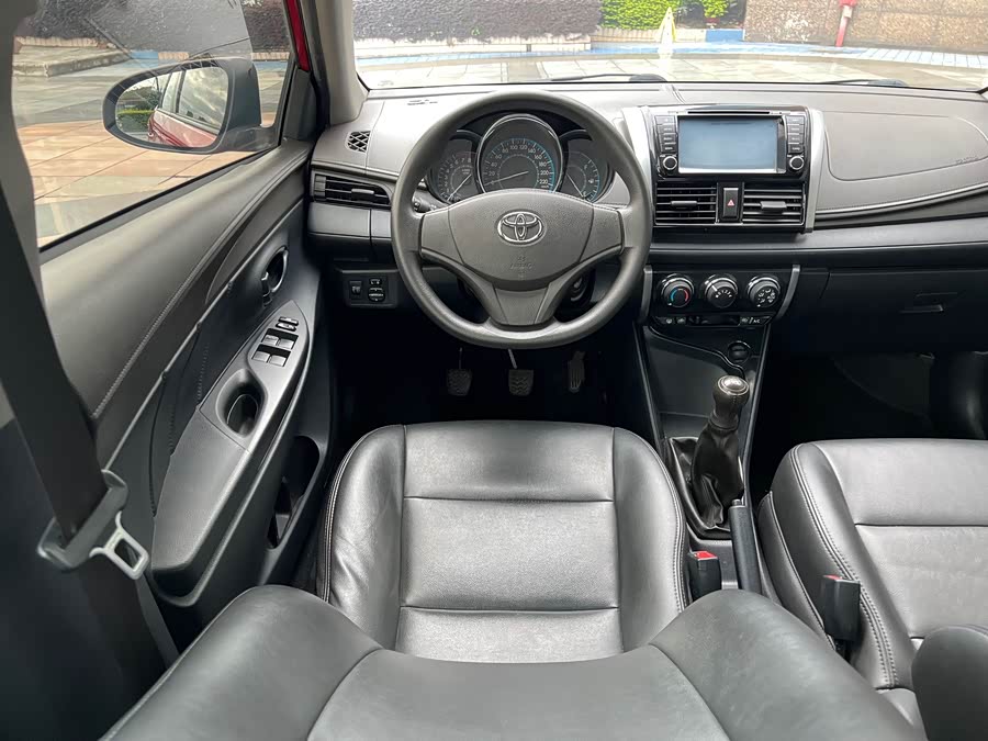 Toyota Vios 2015 immagine di auto #11