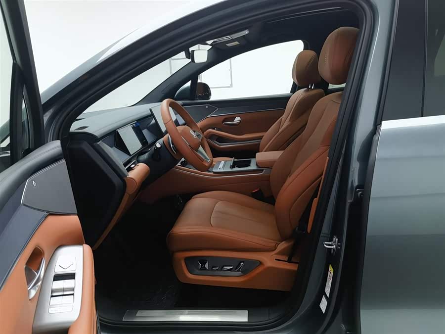 BYD Tang L 2025 car image #11