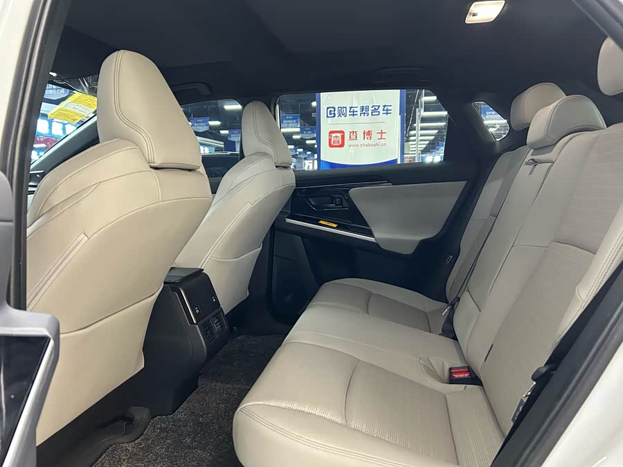 丰田 铂智4X 2025 #11 丰田 铂智4X 2025 汽车图片 #11