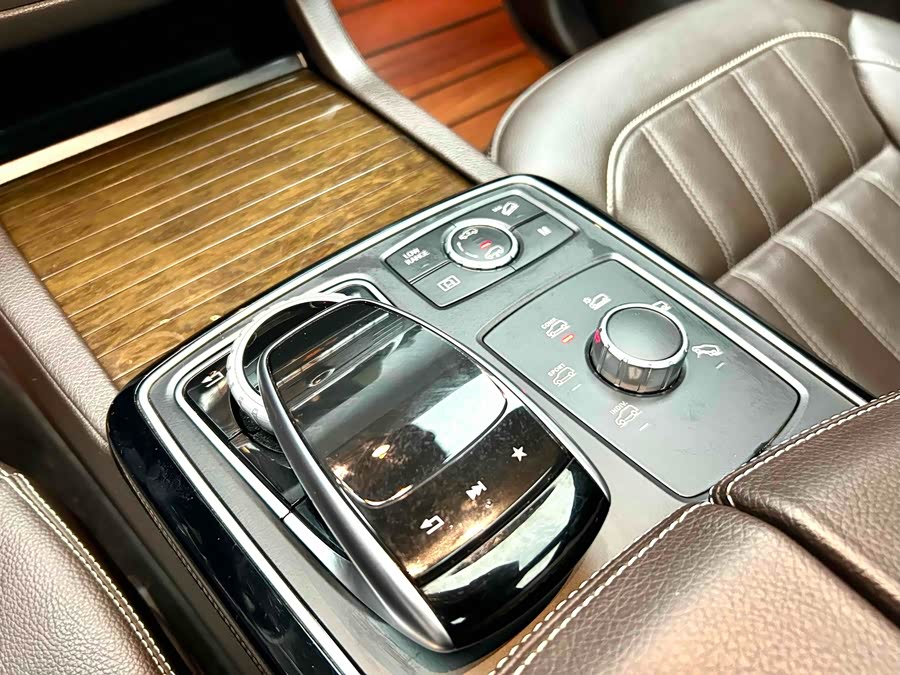 Mercedes-Benz GLS Class 2017 #11 Mercedes-Benz GLS Class 2017 car image #11