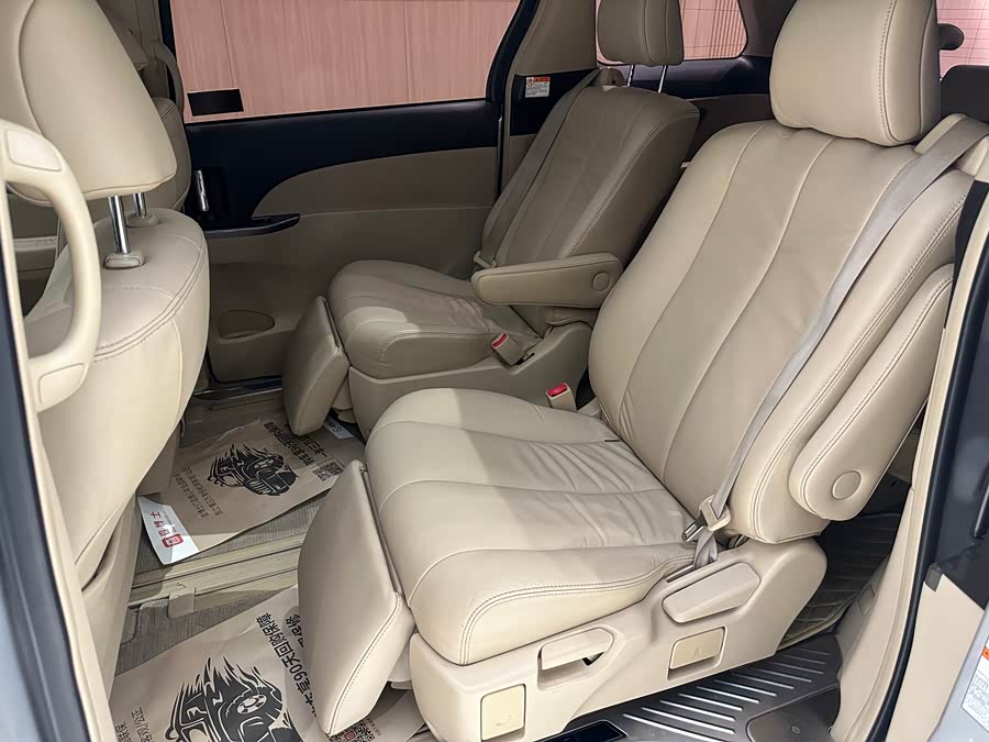 Toyota Previa 2016 car image #11