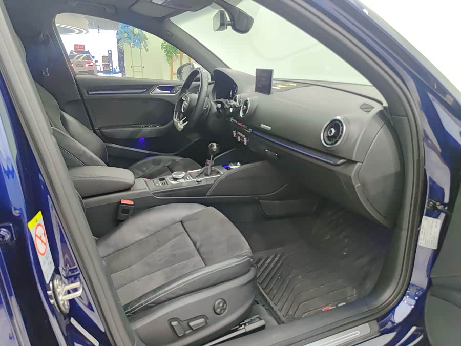 Audi S3 2017 car image #11