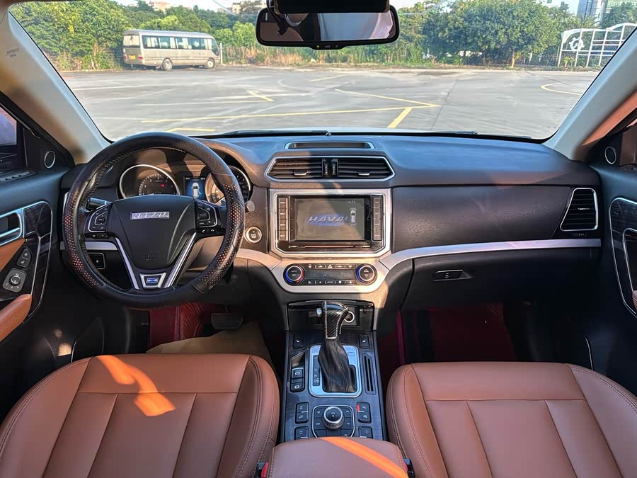 Haval H6 Coupe 2015 car image #11