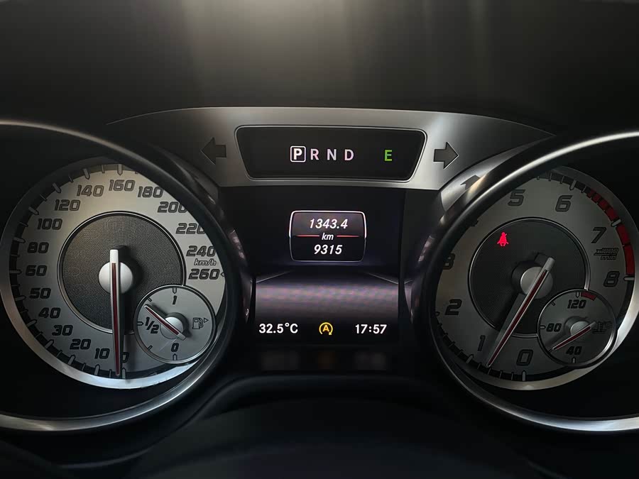 Mercedes-Benz SL Class 2016 car image #11