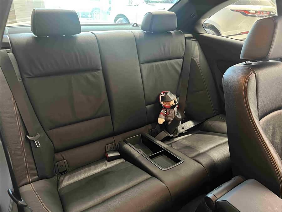 BMW 1 Series M 2012 car image #11