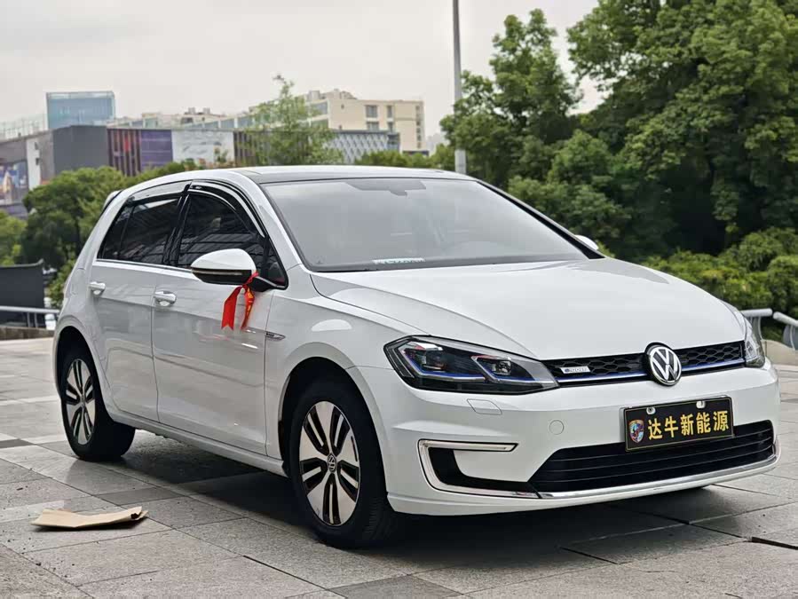 Volkswagen Golf Pure Electric 2021 imagen de coche #11