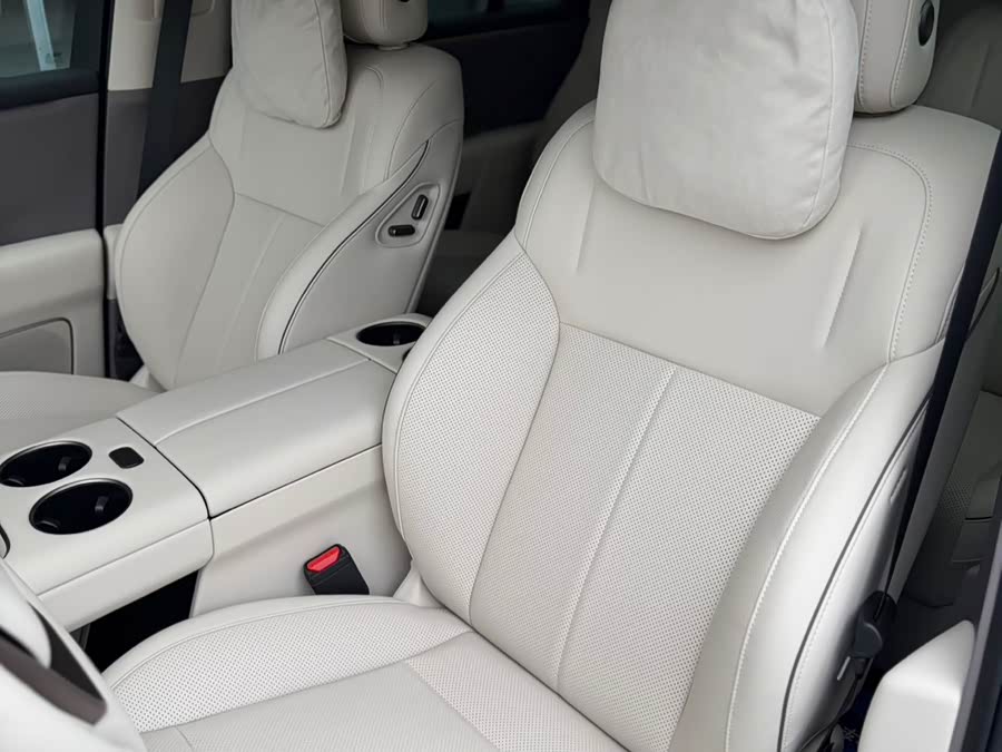 Li i8 2025 изображение автомобиля #11