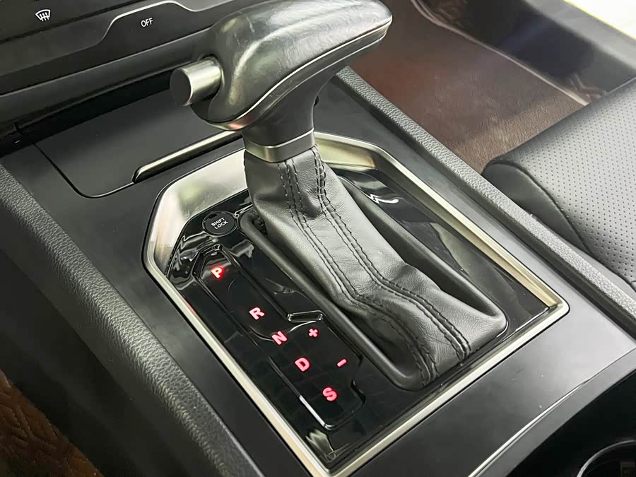 HongQi H7 2022 #11 HongQi H7 2022 car image #11