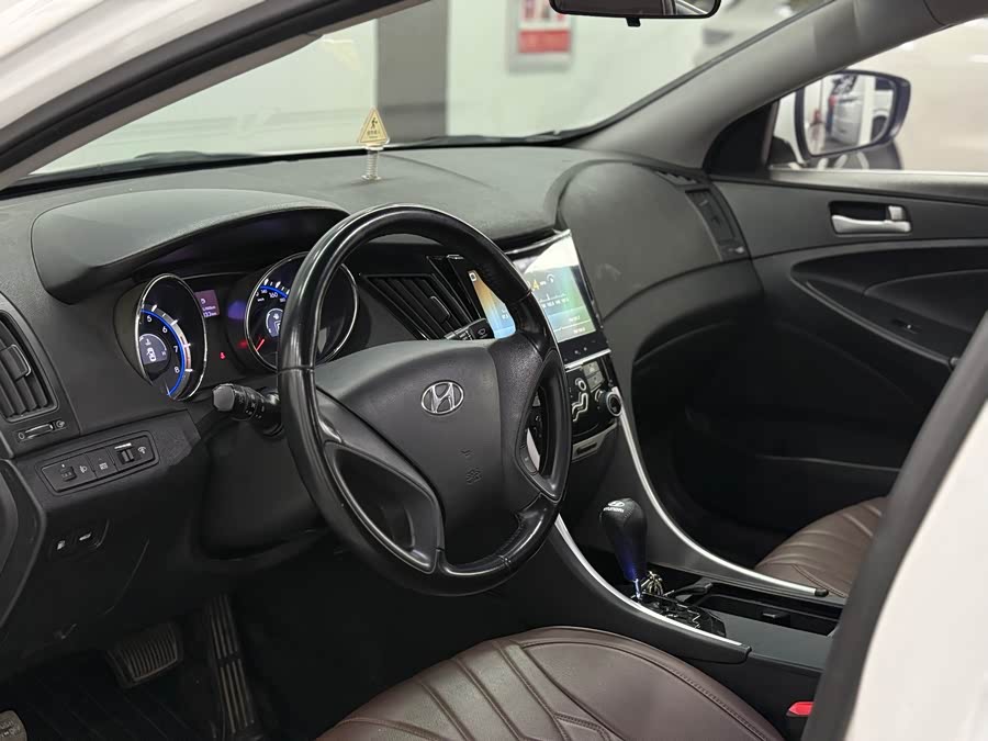 Hyundai Sonata 2016 car image #11