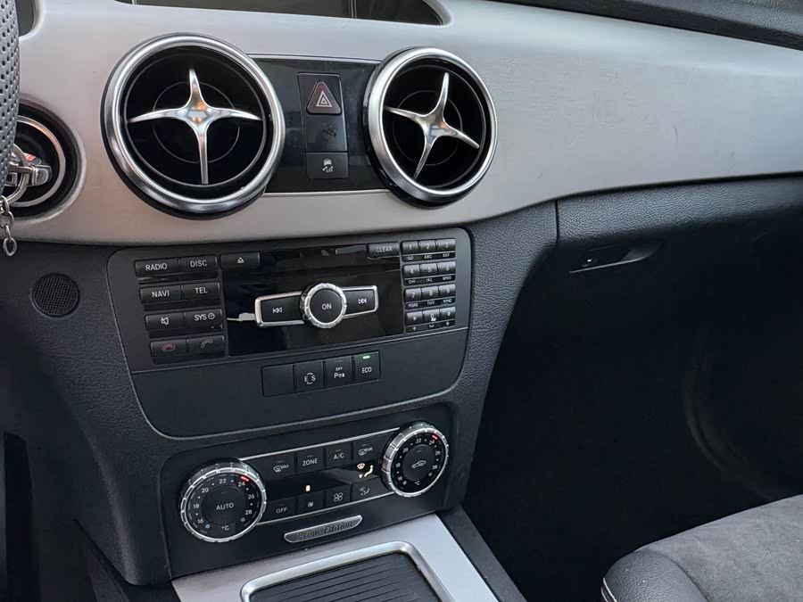 Mercedes-Benz GLK Class 2015 #11 Mercedes-Benz GLK Class 2015 car image #11