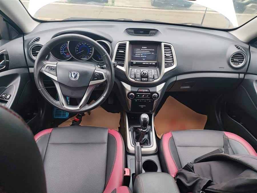 Changan Eado XT 2016 изображение автомобиля #11