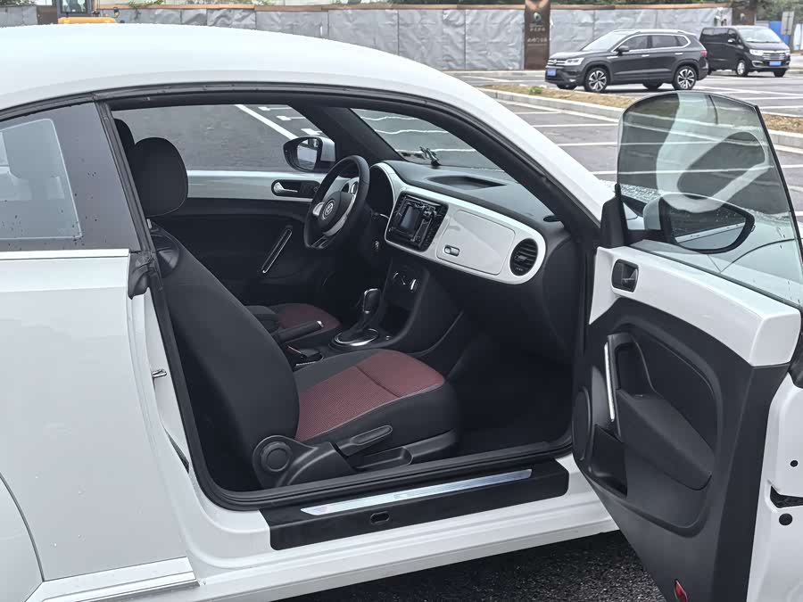 Volkswagen Beetle 2017 immagine di auto #11