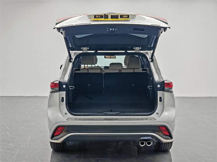 Toyota Crown Kluger 2023 car image #11