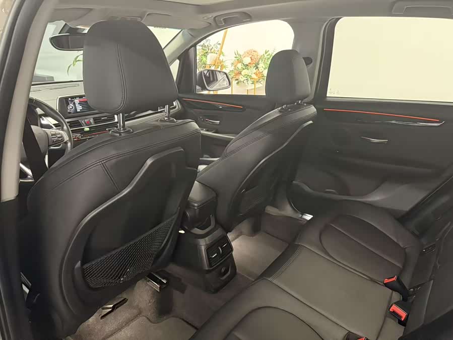 BMW 2 Series Tourer (Imported) 2015 #11 BMW 2 Series Tourer (Imported) 2015 car image #11