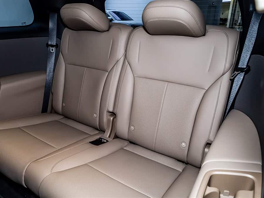 Li i8 2025 изображение автомобиля #11