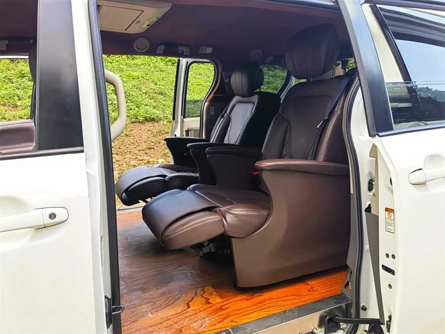 Toyota SIENNA 2018 car image #11