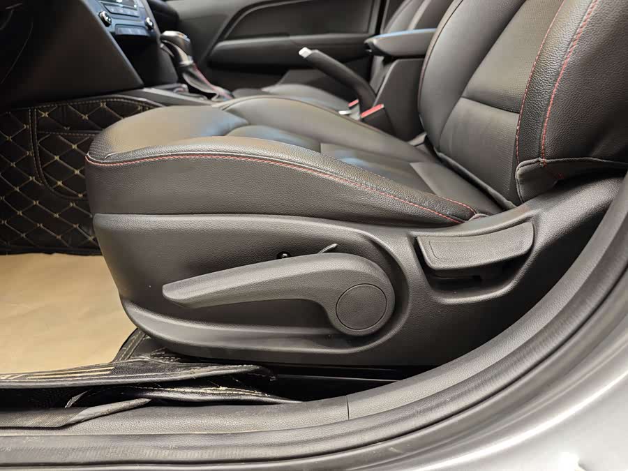 Hyundai Elantra AD 2018 car image #11