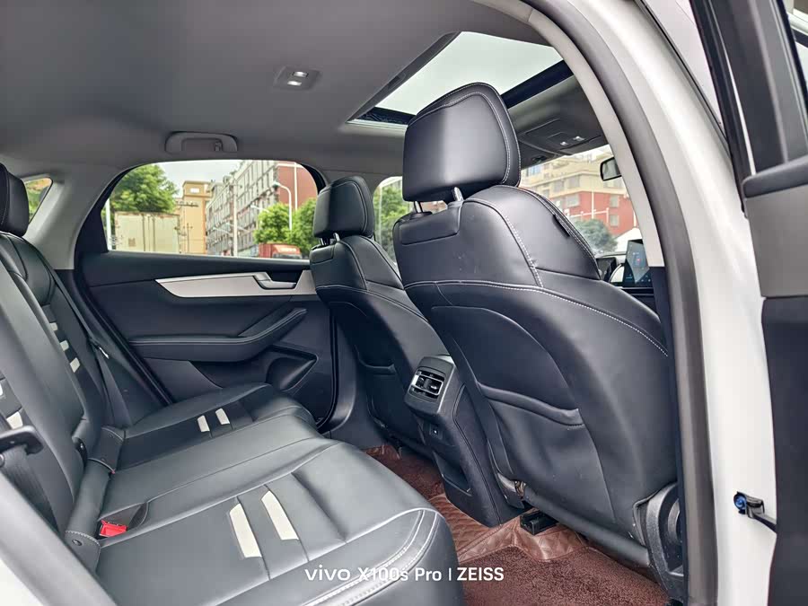 BYD Qin Pro 2020 immagine di auto #11