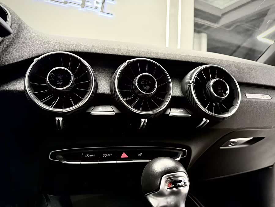 Audi TT 2015 #11 Audi TT 2015 car image #11