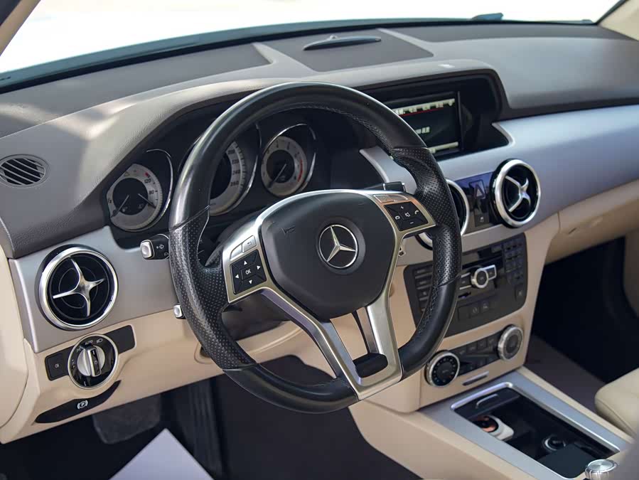 Mercedes-Benz GLK Class 2015 immagine di auto #11