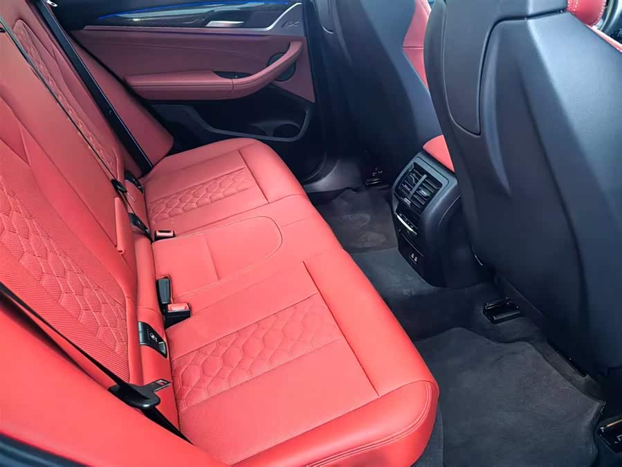 BMW X3 M 2024 صورة سيارة #11