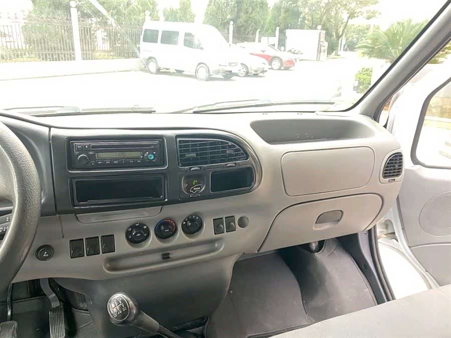 Ford Transit Classic 2013 #11 Ford Transit Classic 2013 car image #11