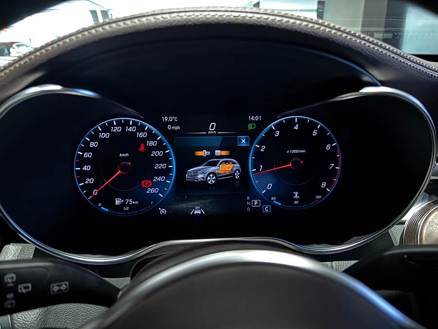 Mercedes-Benz GLC Class 2021 immagine di auto #11