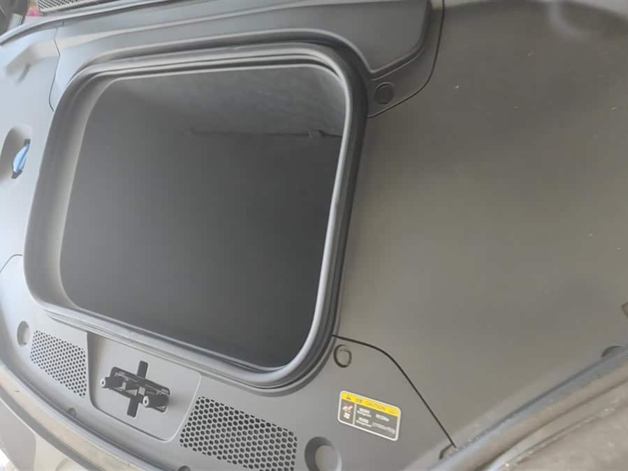 HongQi EH7 2025 #11 HongQi EH7 2025 car image #11