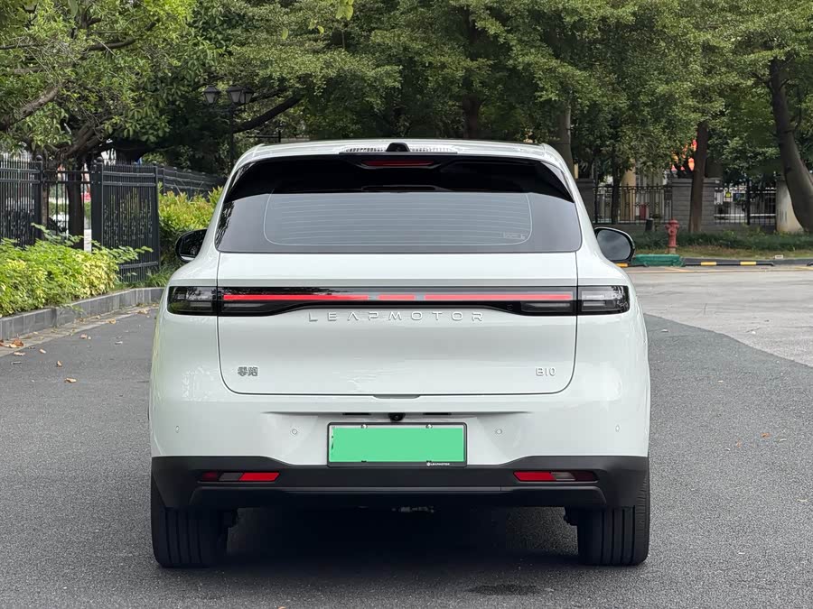 零跑汽车 零跑B10 2025 汽车图片 #11