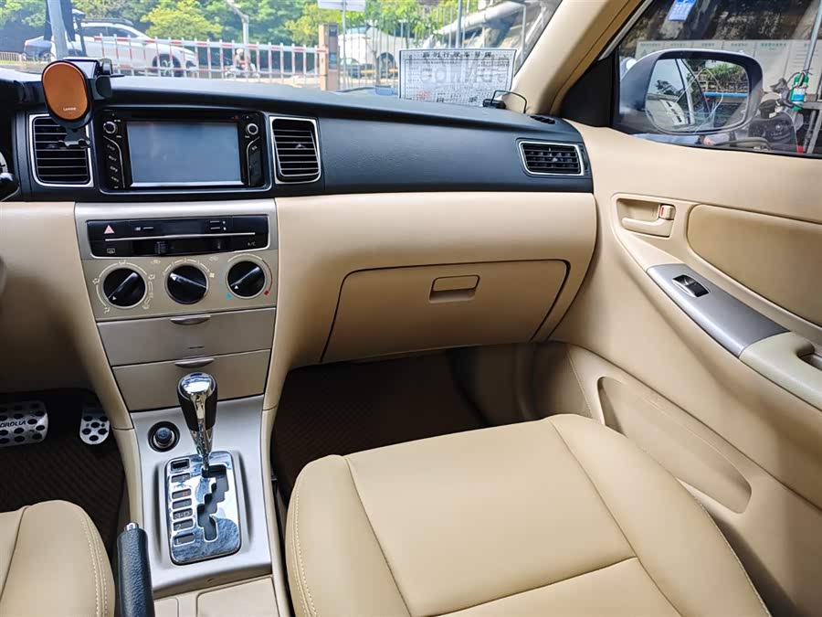 Toyota Reiz 2013 immagine di auto #11