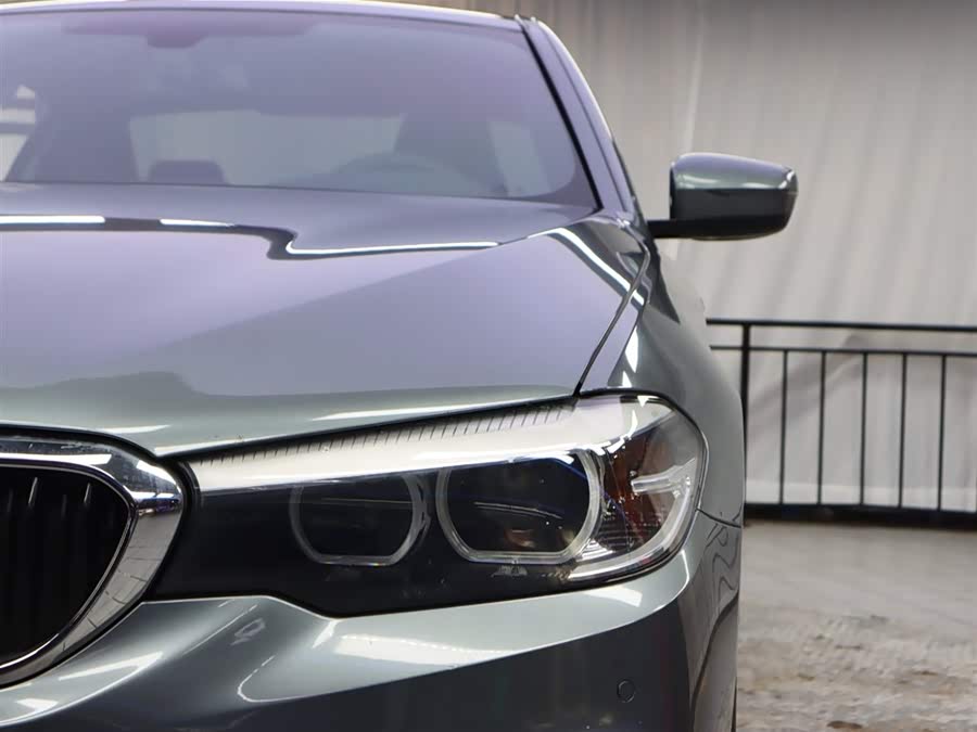 BMW 5 Series (Imported) 2018 #11 BMW 5 Series (Imported) 2018 car image #11