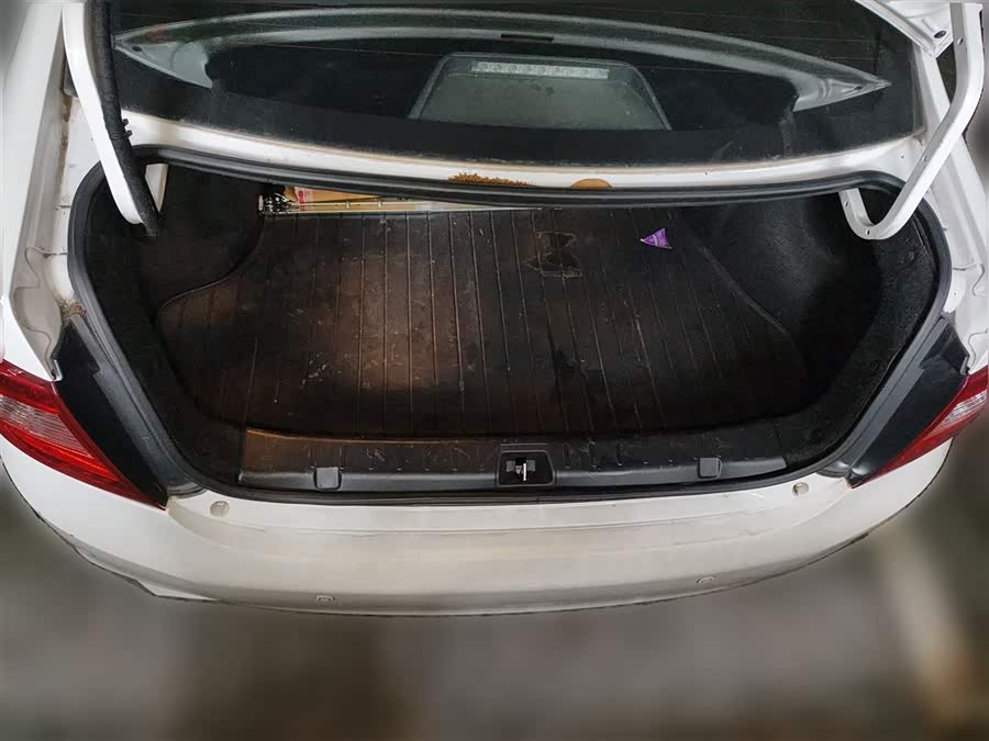 BYD G5 2015 #11 BYD G5 2015 car image #11