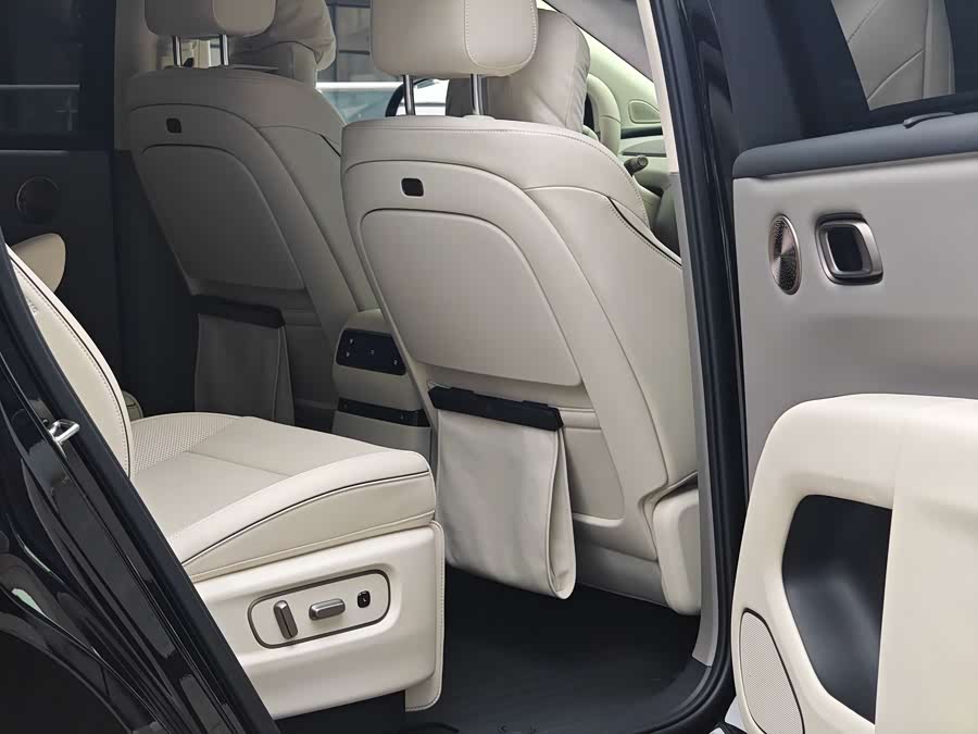 Li i8 2025 изображение автомобиля #11