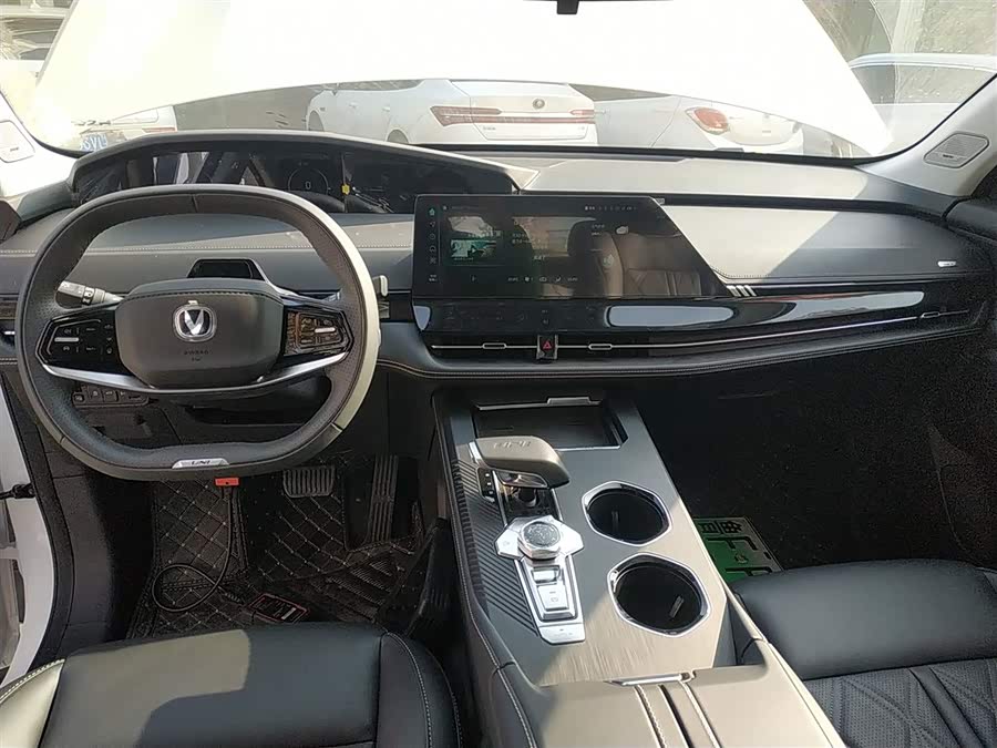 Changan UNI-K iDD 2025 #11 Changan UNI-K iDD 2025 car image #11