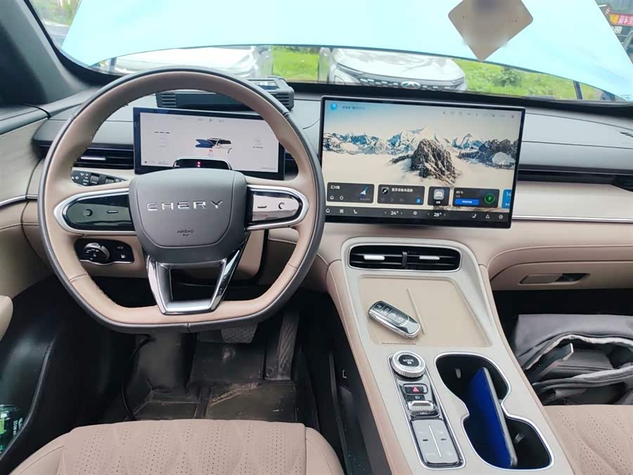 Chery Tiggo8 PLUS C-DM 2024 car image #11