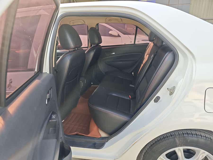 GEELY KingKong 2016 car image #11