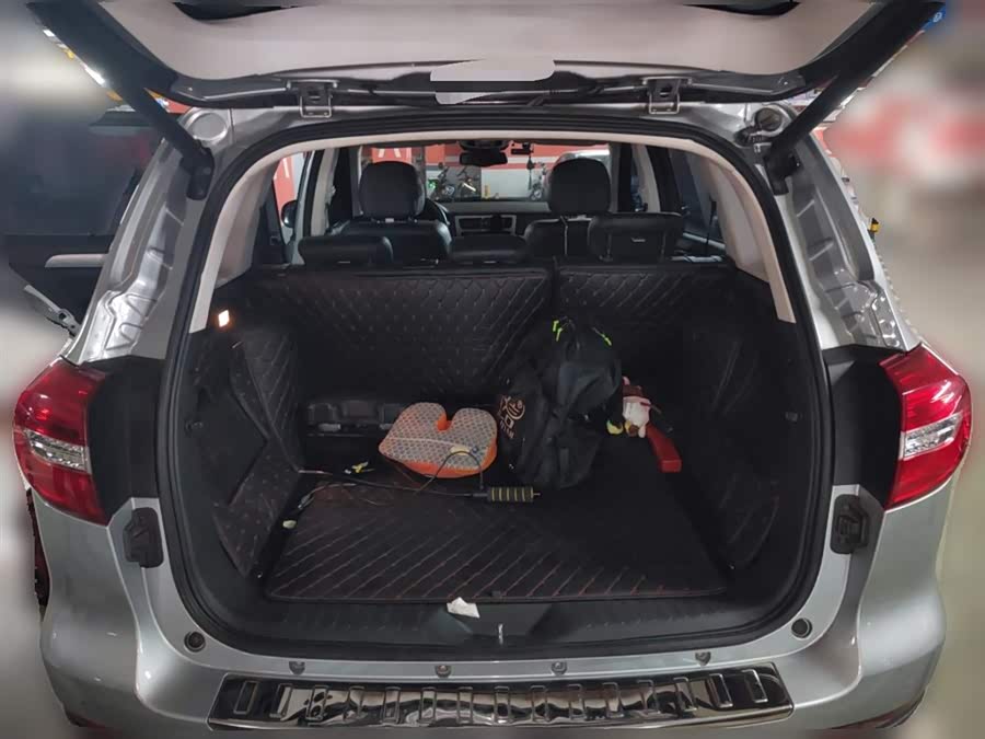 Haval H8 2017 #11 Haval H8 2017 car image #11