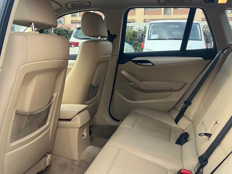 BMW X1 (Imported) 2012 imagem de carro #11