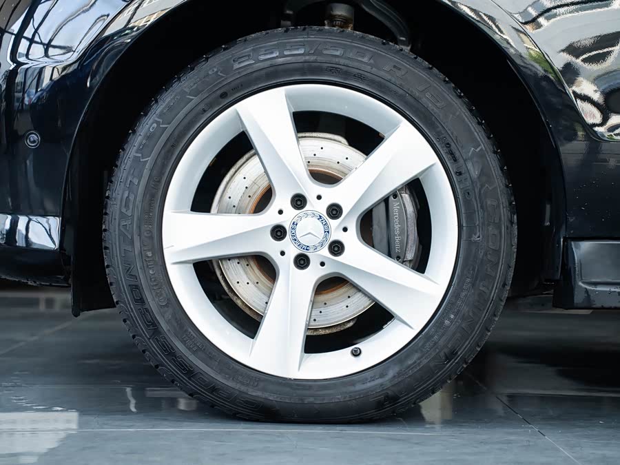 Mercedes-Benz M Class 2014 car image #11