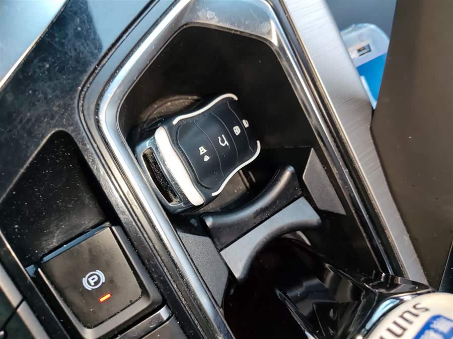 GEELY Tugella New Energy 2020 #11 GEELY Tugella New Energy 2020 car image #11