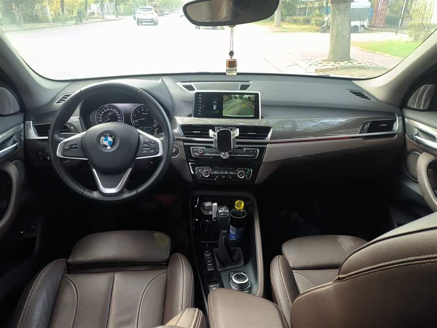 BMW X1 New Energy 2018 immagine di auto #11