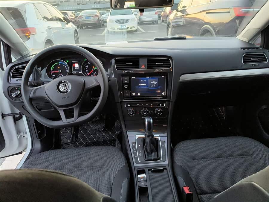 Volkswagen Golf Pure Electric 2020 #11 Volkswagen Golf Pure Electric 2020 image de voiture #11