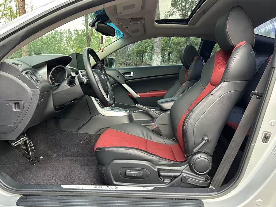 Hyundai Rohens-Coupe 2009 car image #11