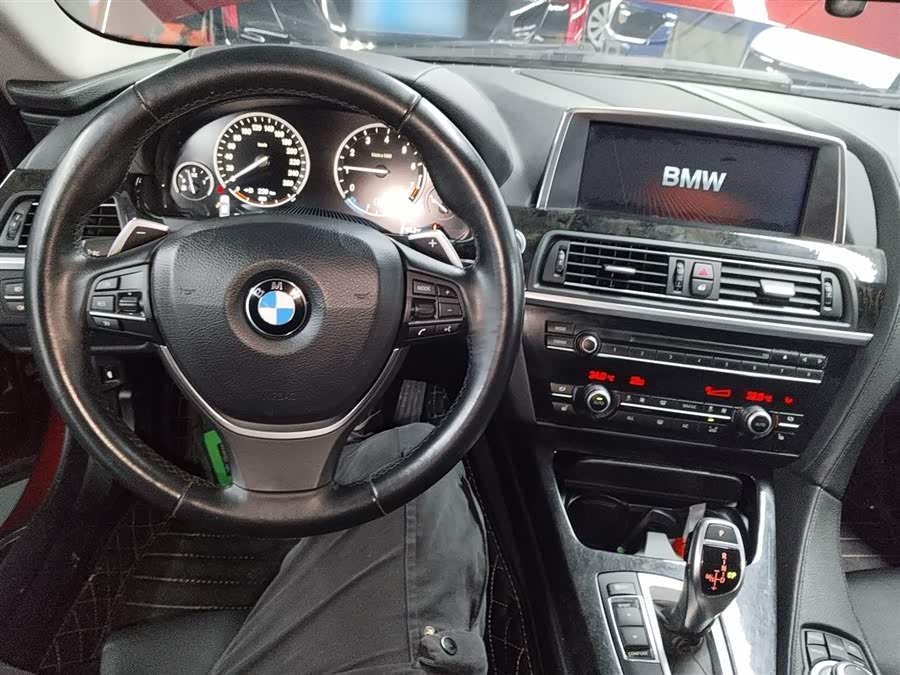 BMW 6 Series 2016 car image #11