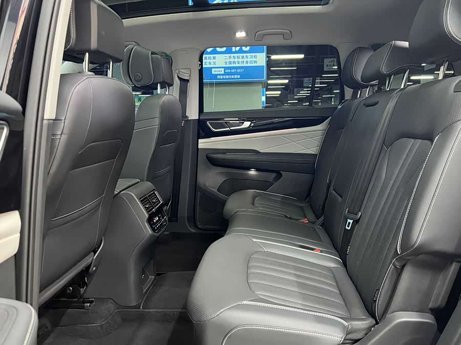 Volkswagen Teramont 2024 car image #11